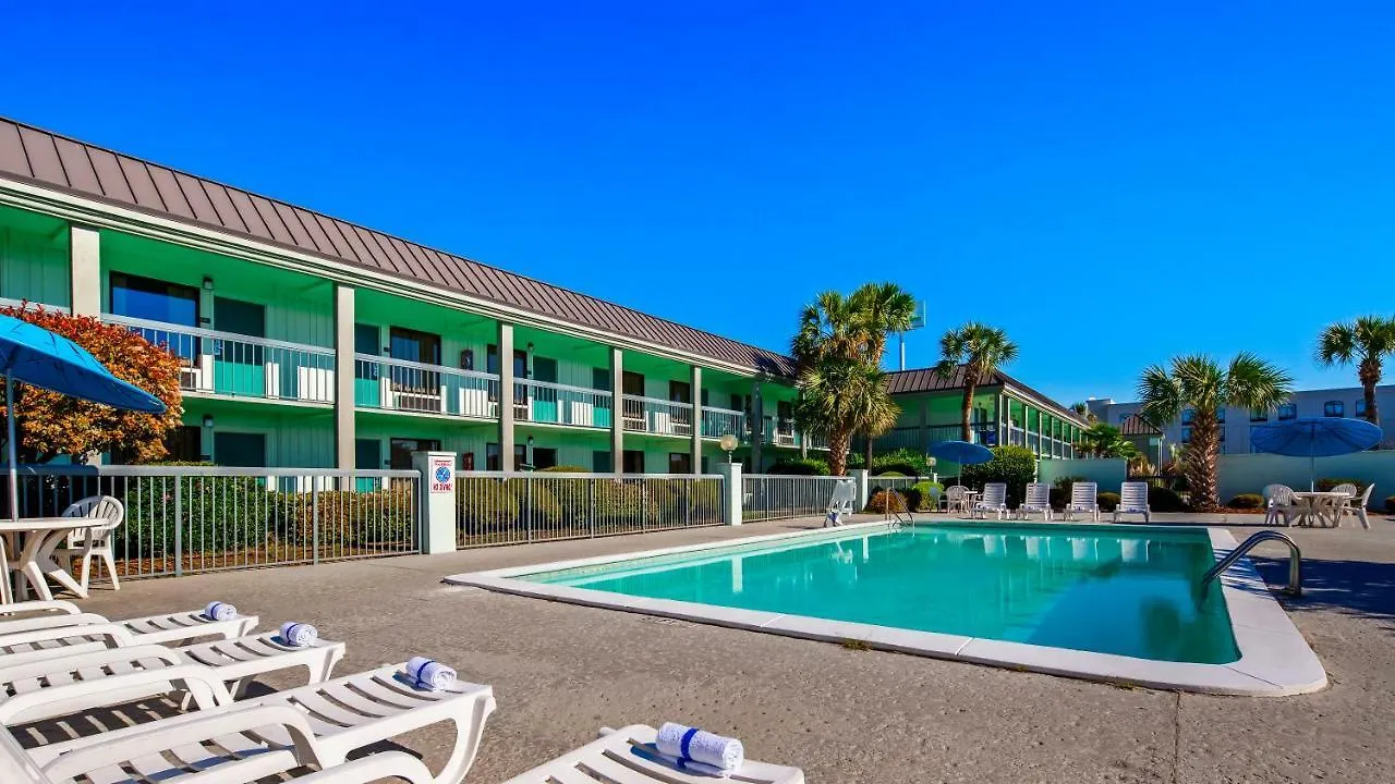 Ramada By Wyndham Savannah Gateway Georgetown