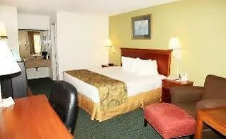 Ramada By Wyndham Savannah Gateway Georgetown Motel